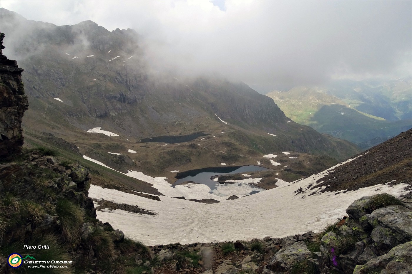 69 Vista sui Laghetti di Ponteranica dalla Bocchetta Triomen.JPG -                                